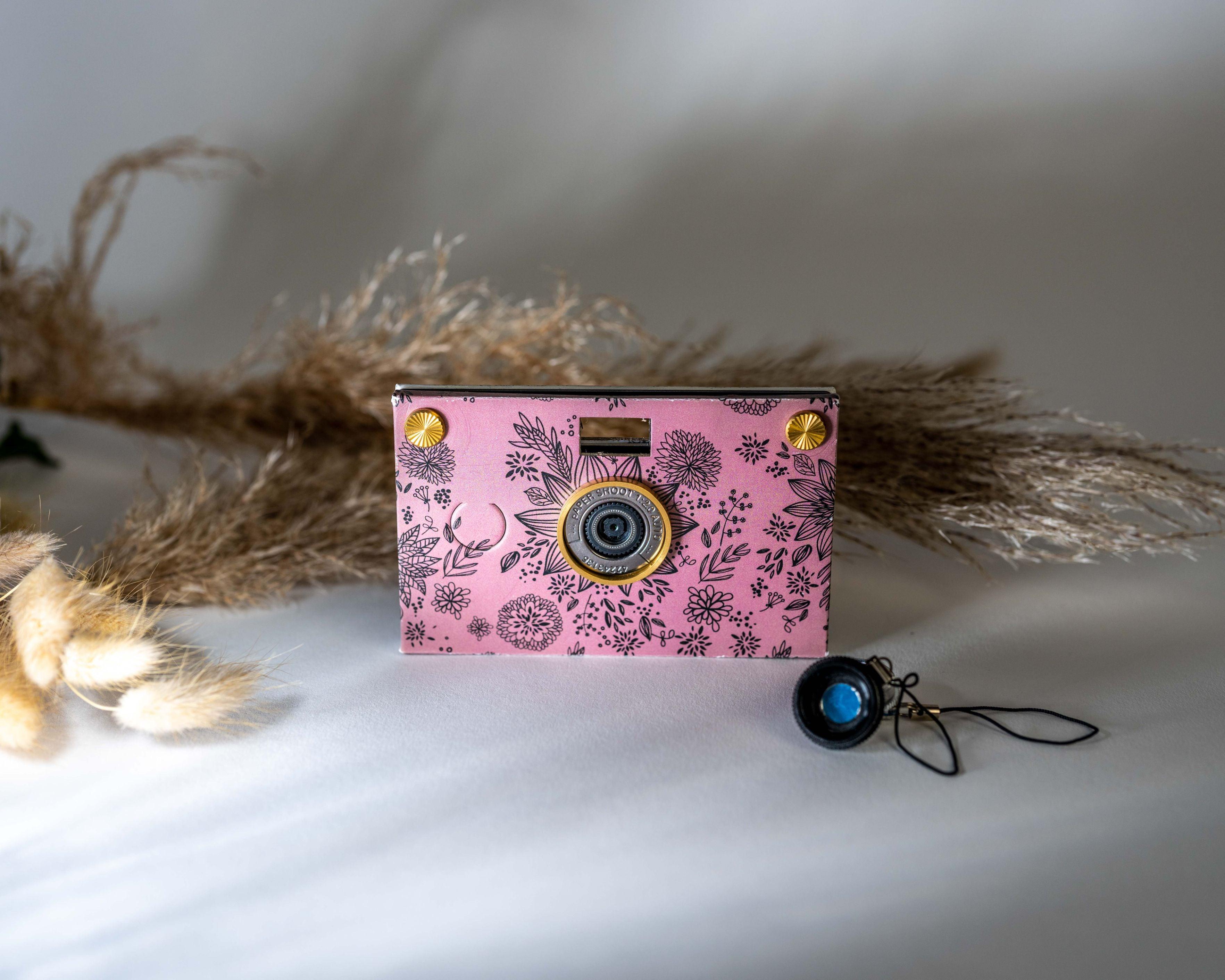 Hand Crank | Paper Shoot Camera